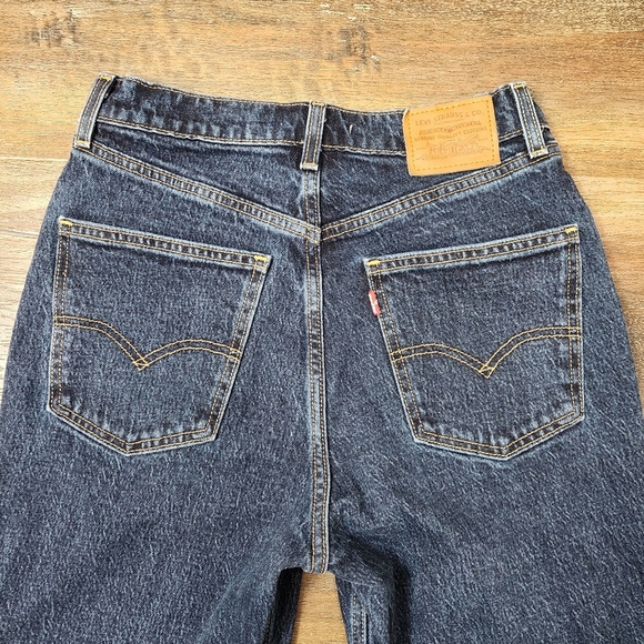 LEVI"S 70s SLIM STRAIGHT LEG JEANS SIZE 28 - Picture 9 of 11